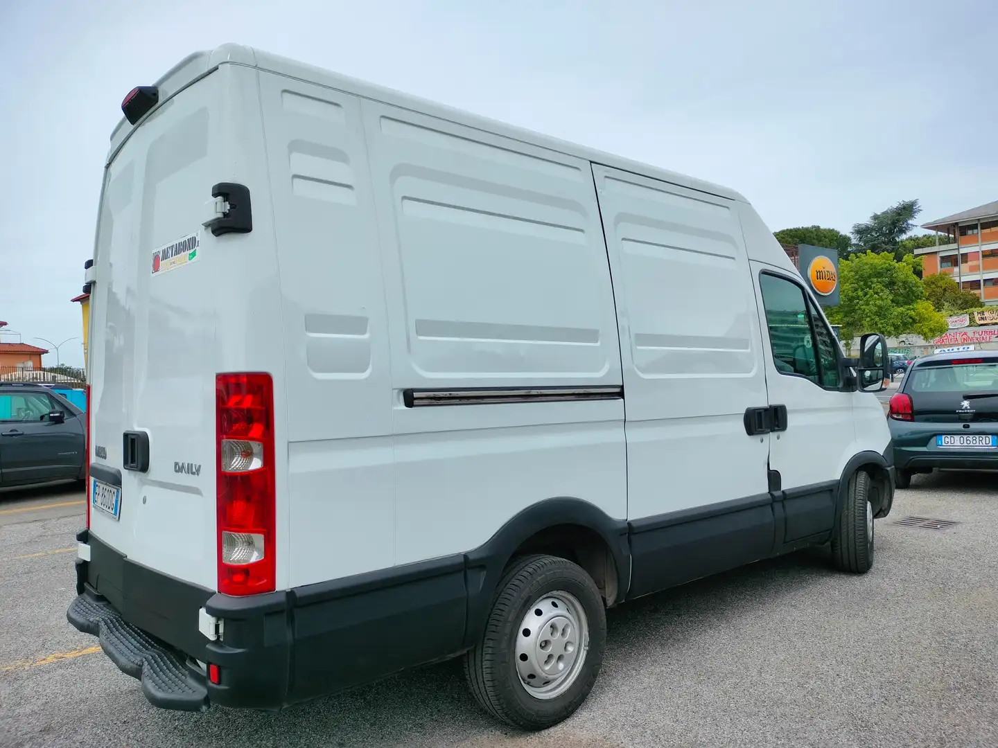 Iveco Daily 35S21 3.0 DIESEL Blanco - 2
