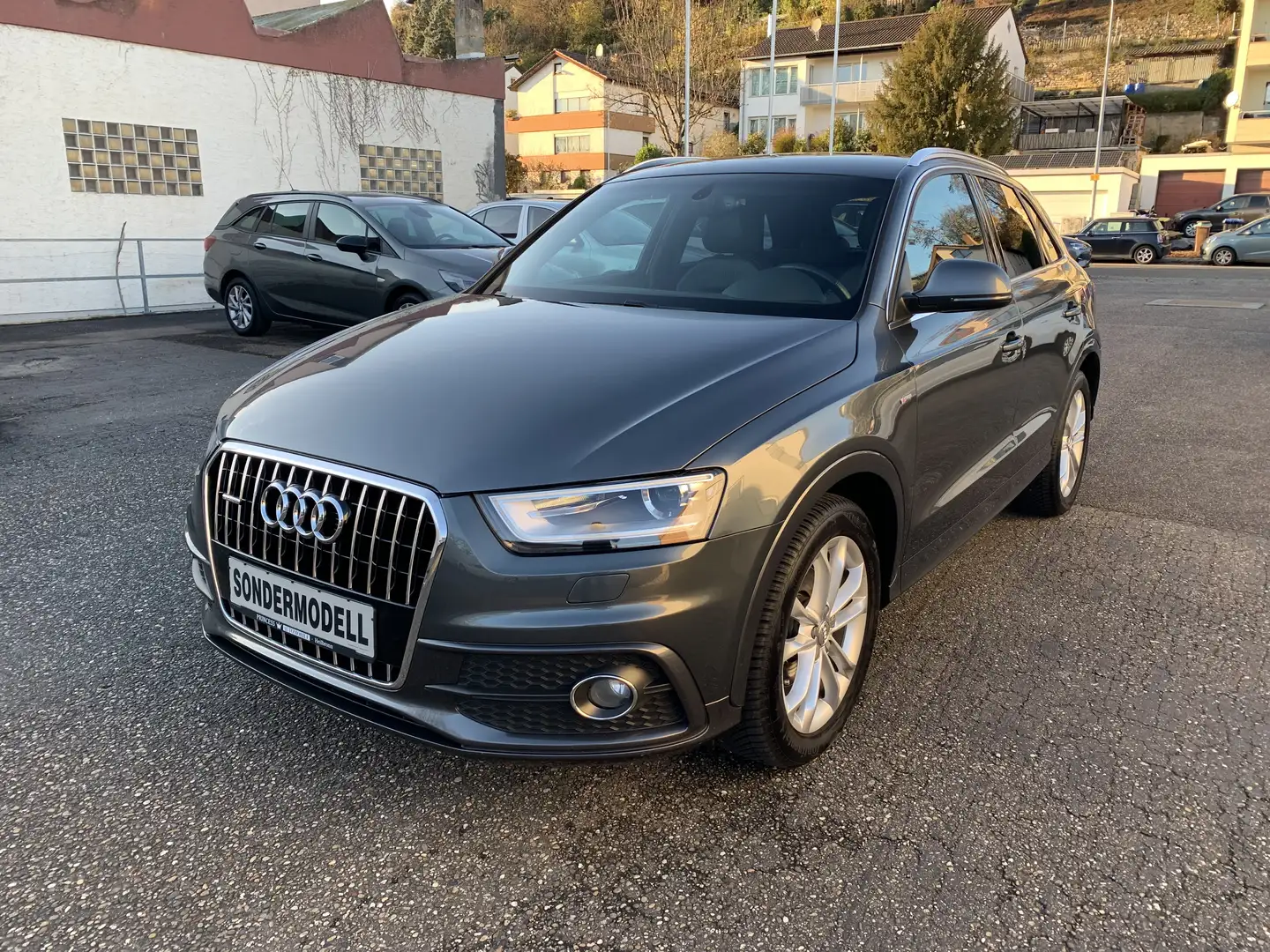 Audi Q3 Q3 2.0 TFSI quattro "S line" *AHK*Xenon*Leder*APS* Grigio - 1