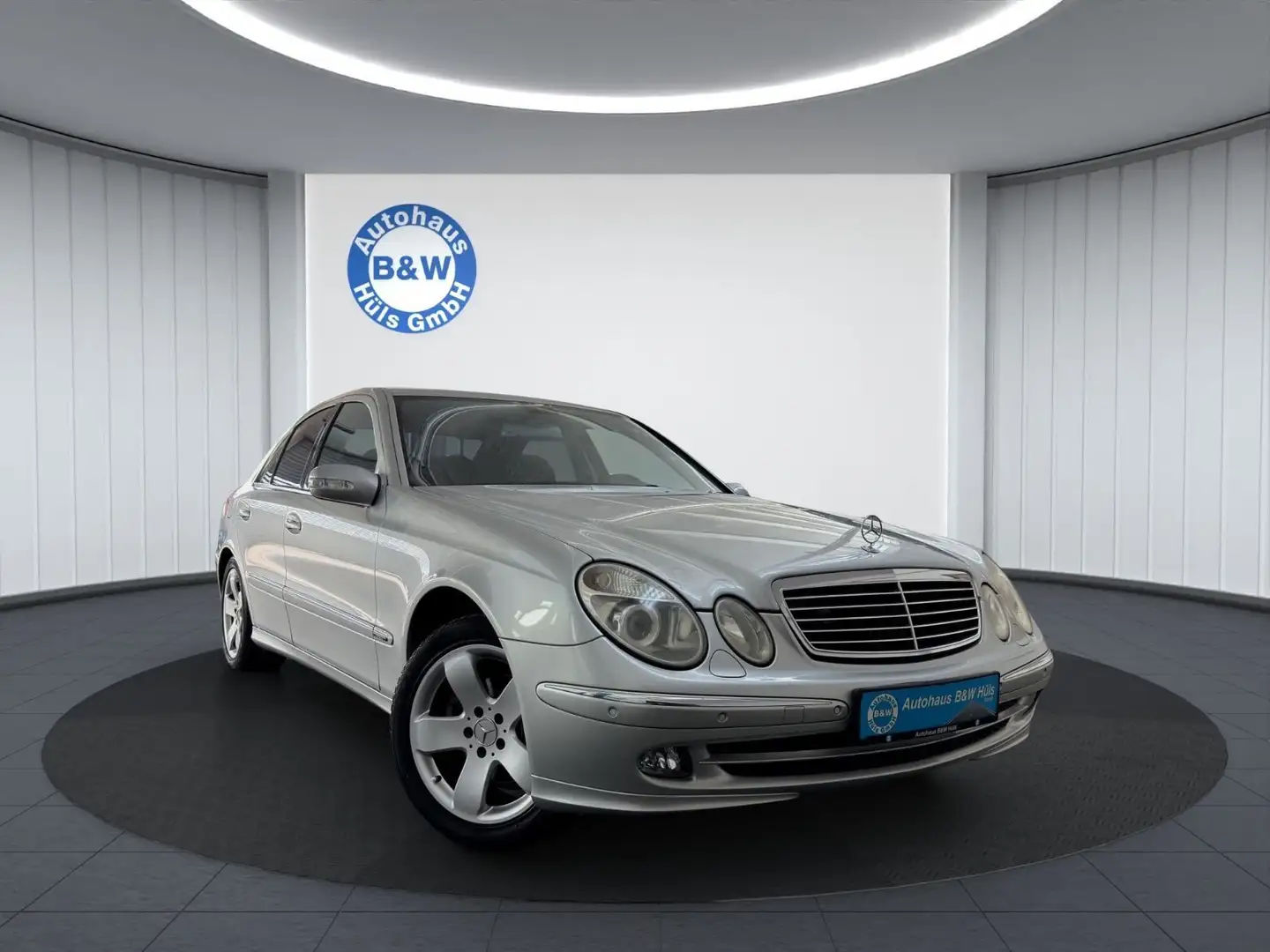 Mercedes-Benz E 240 E -KlasseE 240 Aut BI-XENON*LEDER*TEMP Argent - 1