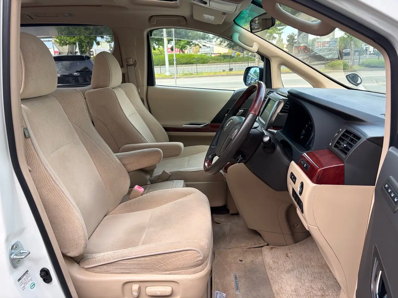 Toyota Sienna снимка Toyota Sienna