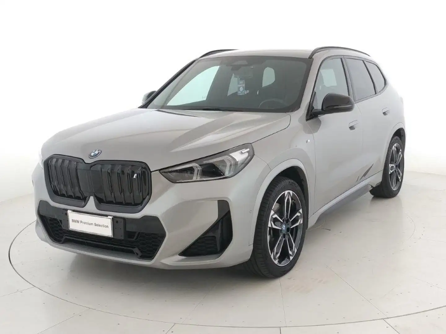 BMW iX1 30 xdrive Msport Plateado - 1