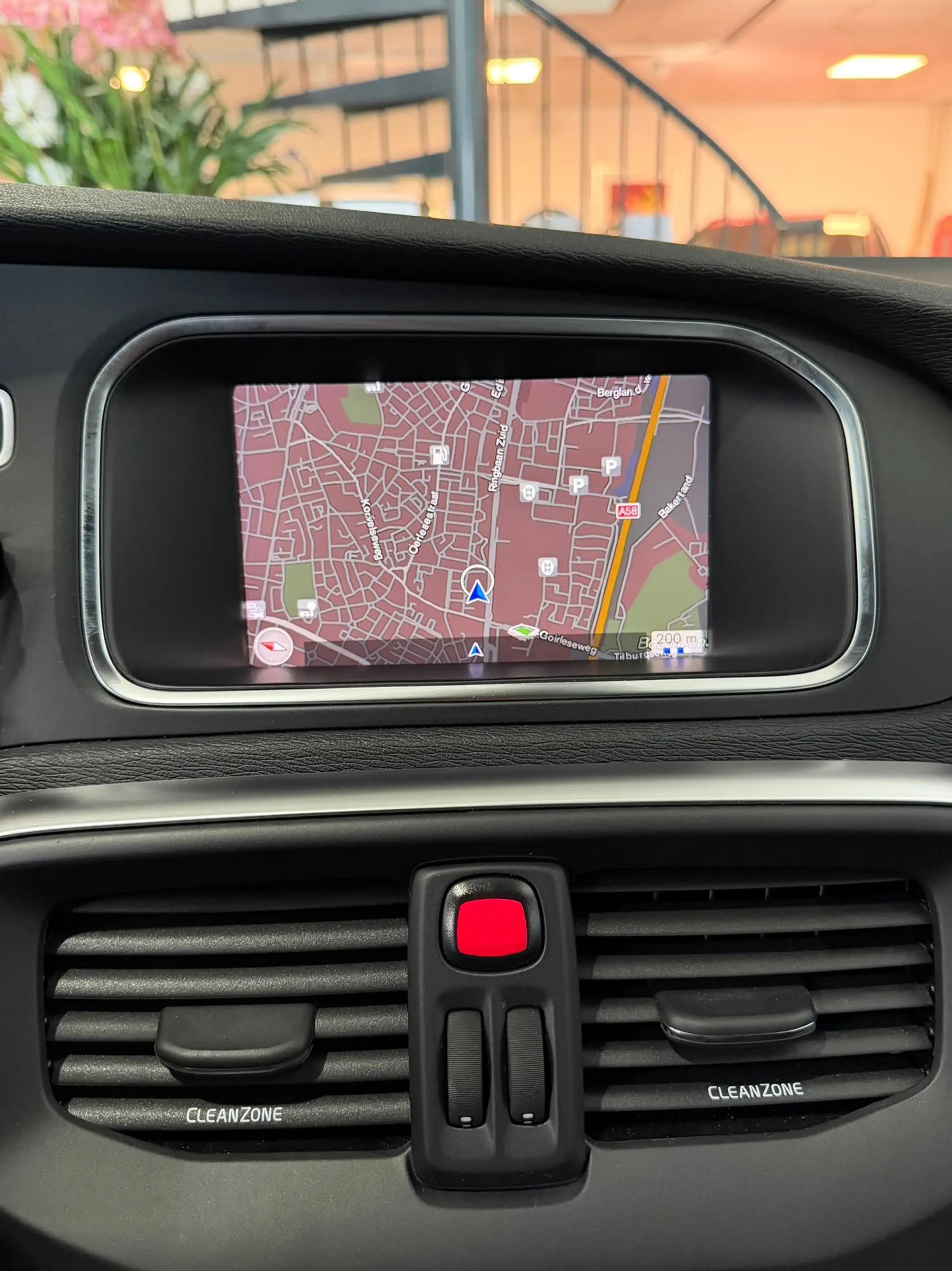 Volvo V40 1.5 T2 Polar+ — photo 12