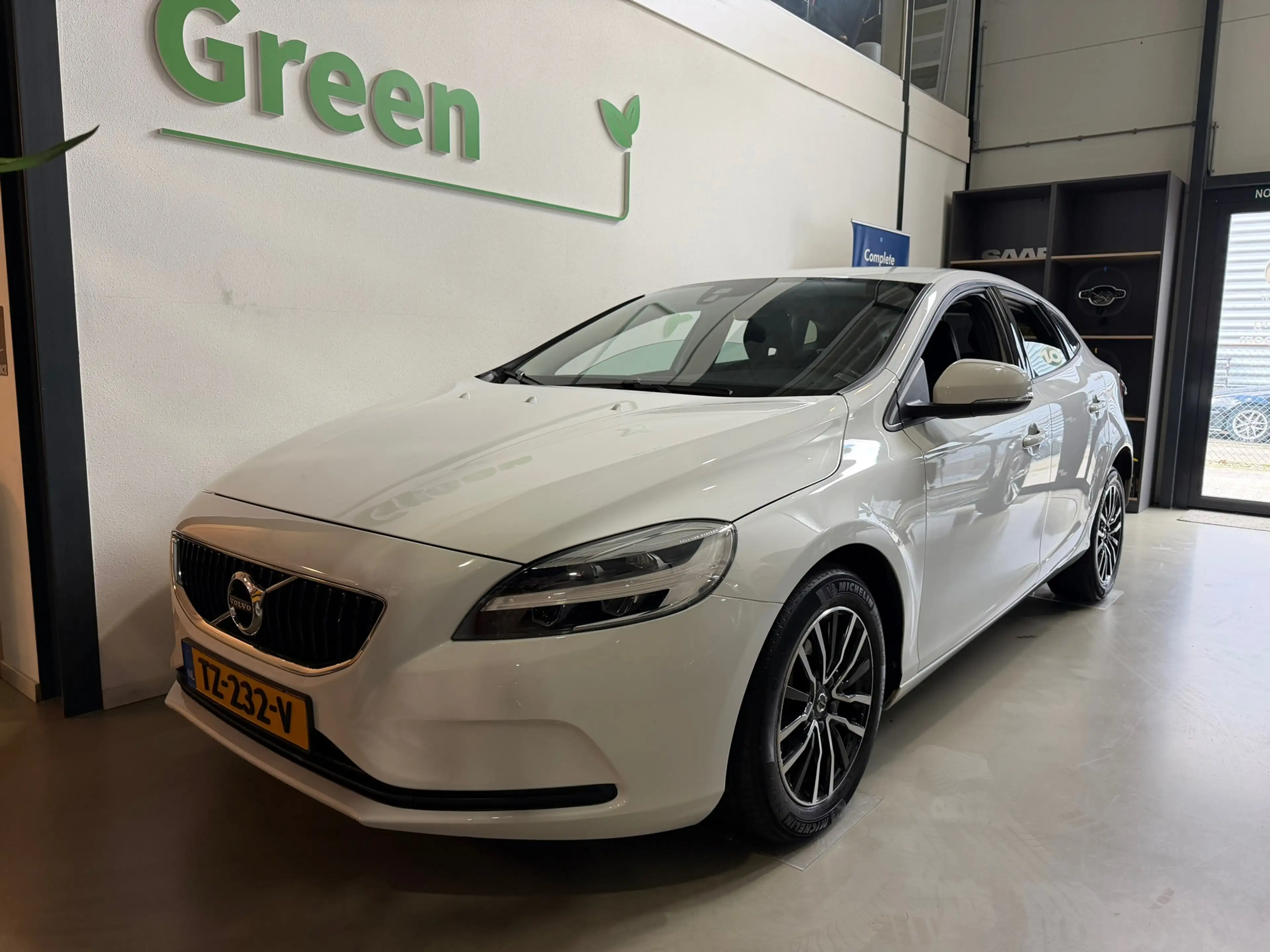 Volvo V40 1.5 T2 Polar+ — photo 9