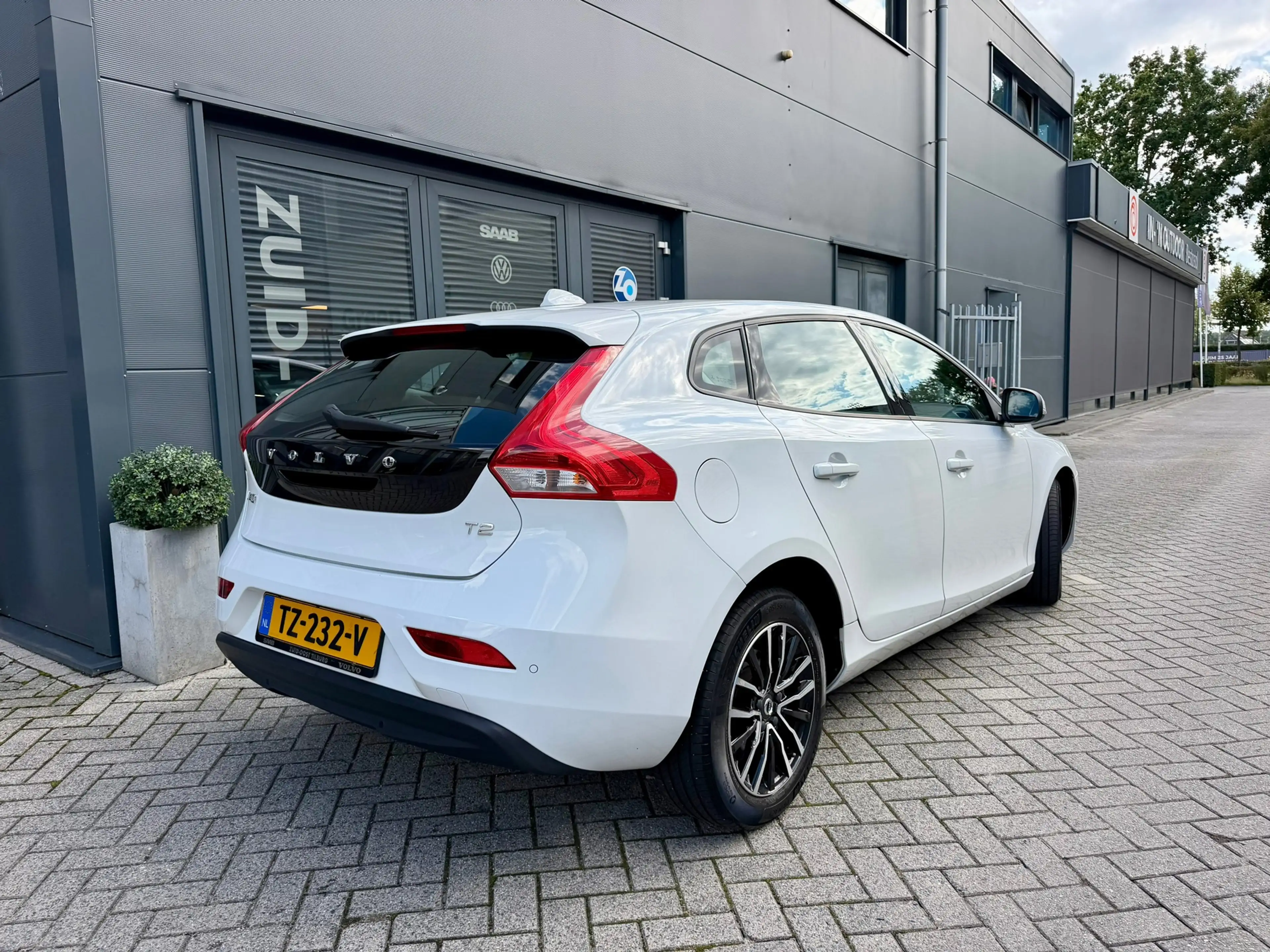 Volvo V40 1.5 T2 Polar+ — photo 4