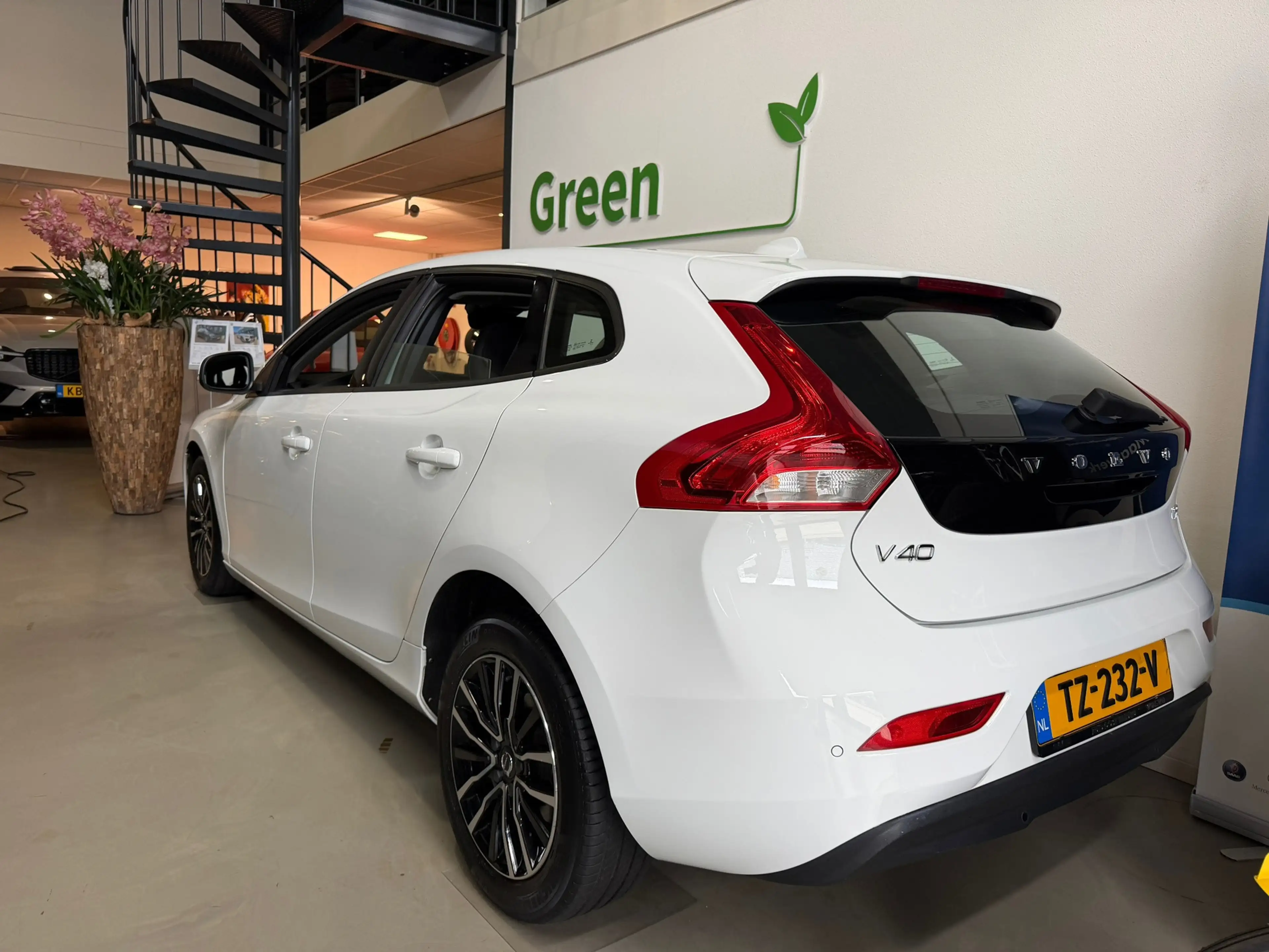 Volvo V40 1.5 T2 Polar+ — photo 7