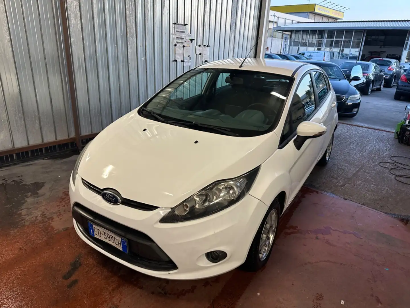Ford Fiesta 1.2 82 CV 5 porte Titanium Bianco - 1