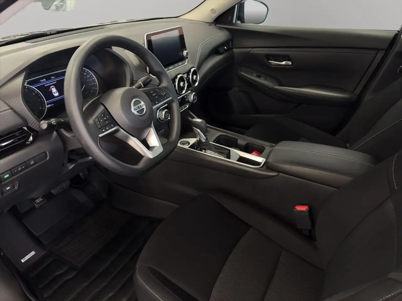Nissan Sentra снимка Nissan Sentra