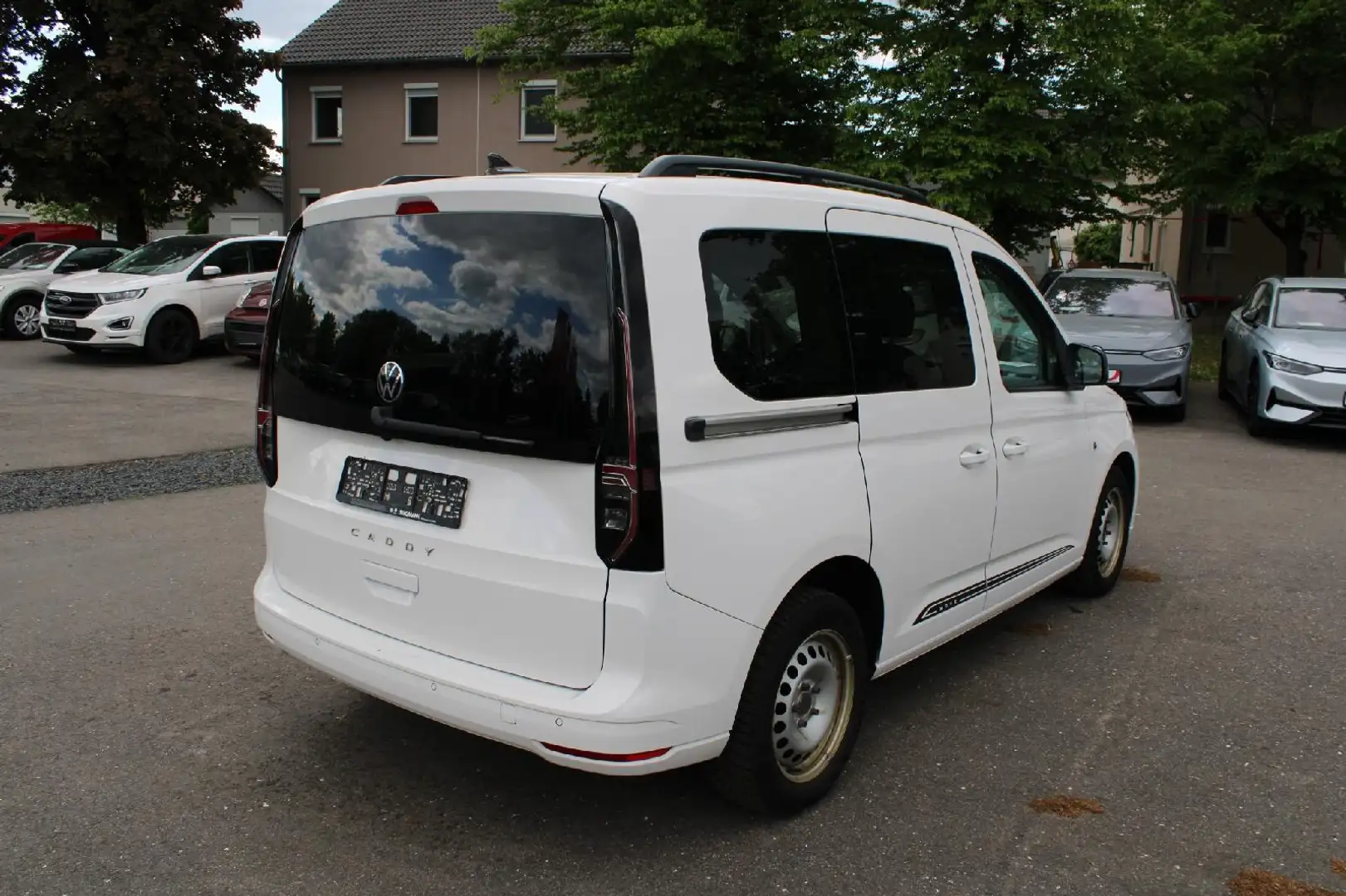 Volkswagen Caddy Move 2.0 TDI DSG Navi Sitzh Pano Rear View ACC Wit - 2