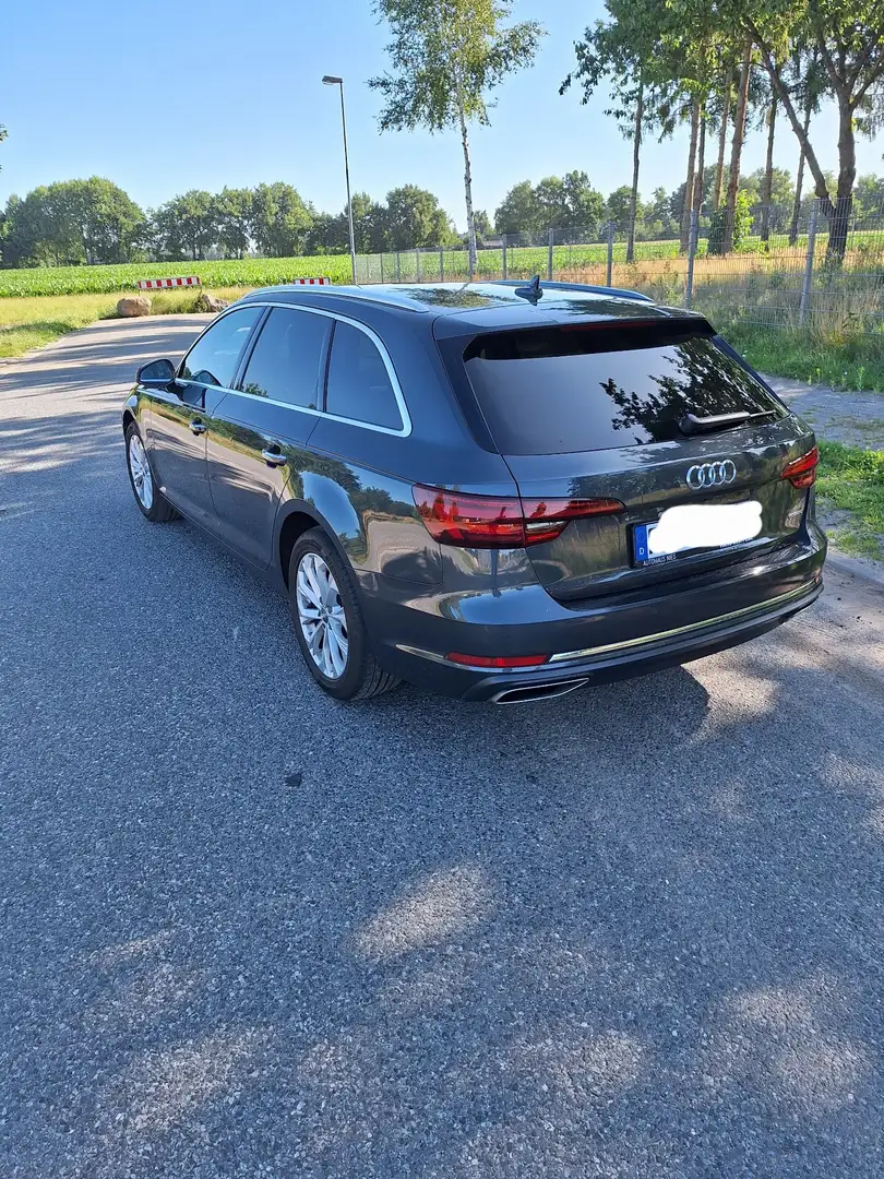 Audi A4 Avant 40 TDI S tronic quattro design - 2