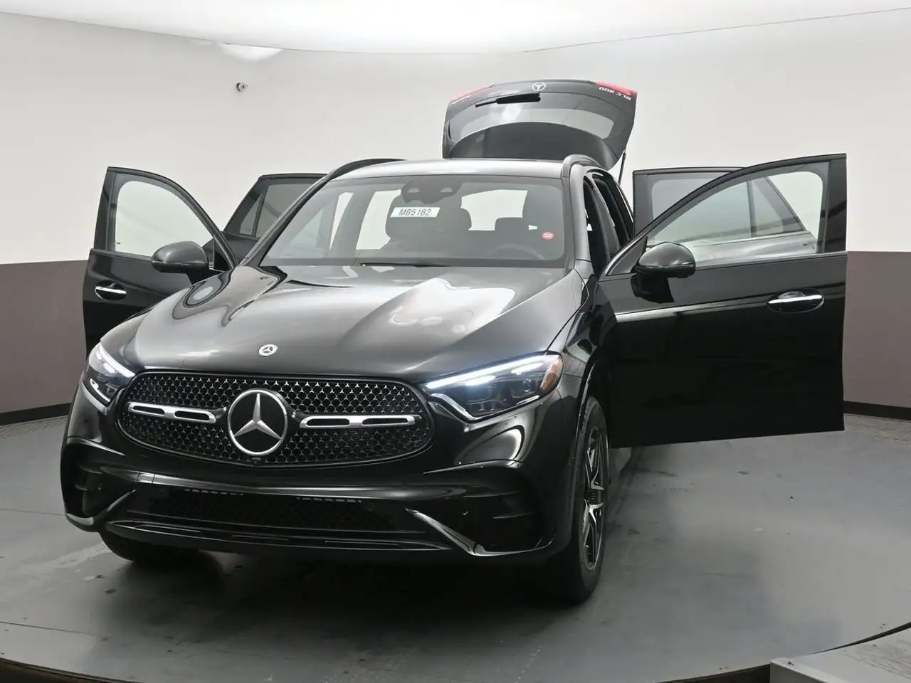 Mercedes-Benz GLC снимка Mercedes-Benz GLC