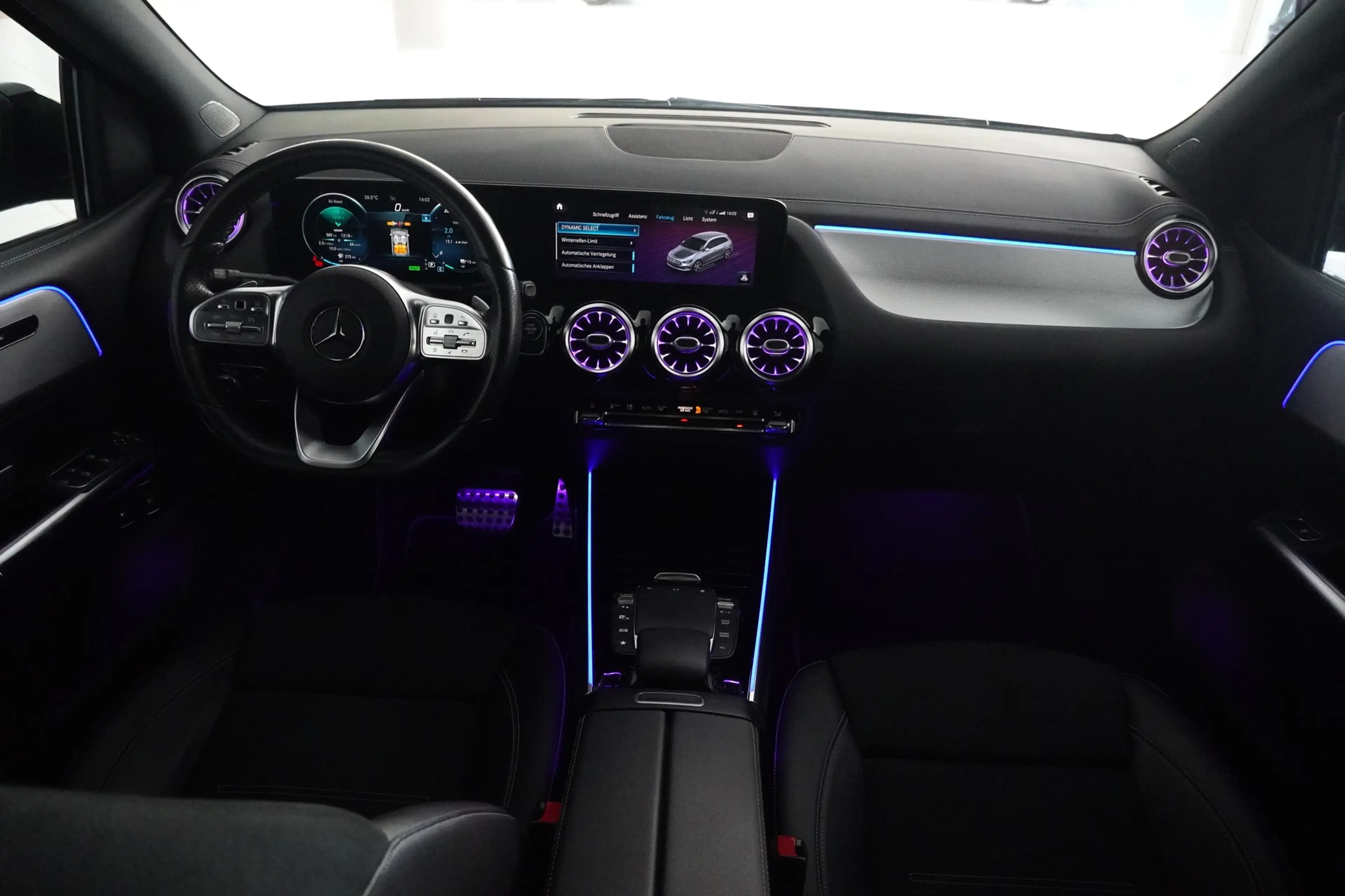 Mercedes-Benz B 250 B250 e Edition 2020 AMG Line LED Navi AHK Kamera — photo 15