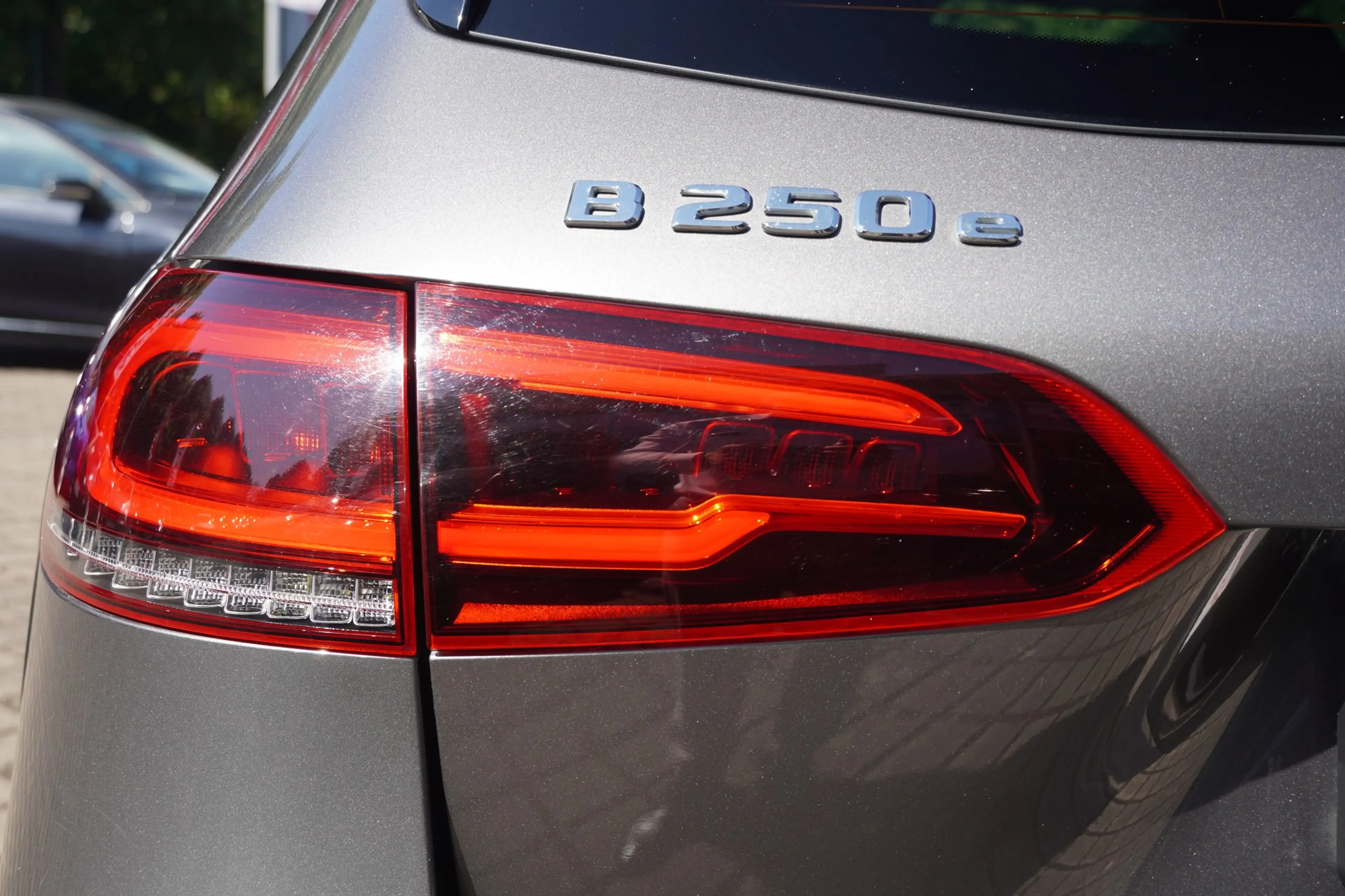 Mercedes-Benz B 250 B250 e Edition 2020 AMG Line LED Navi AHK Kamera — photo 11