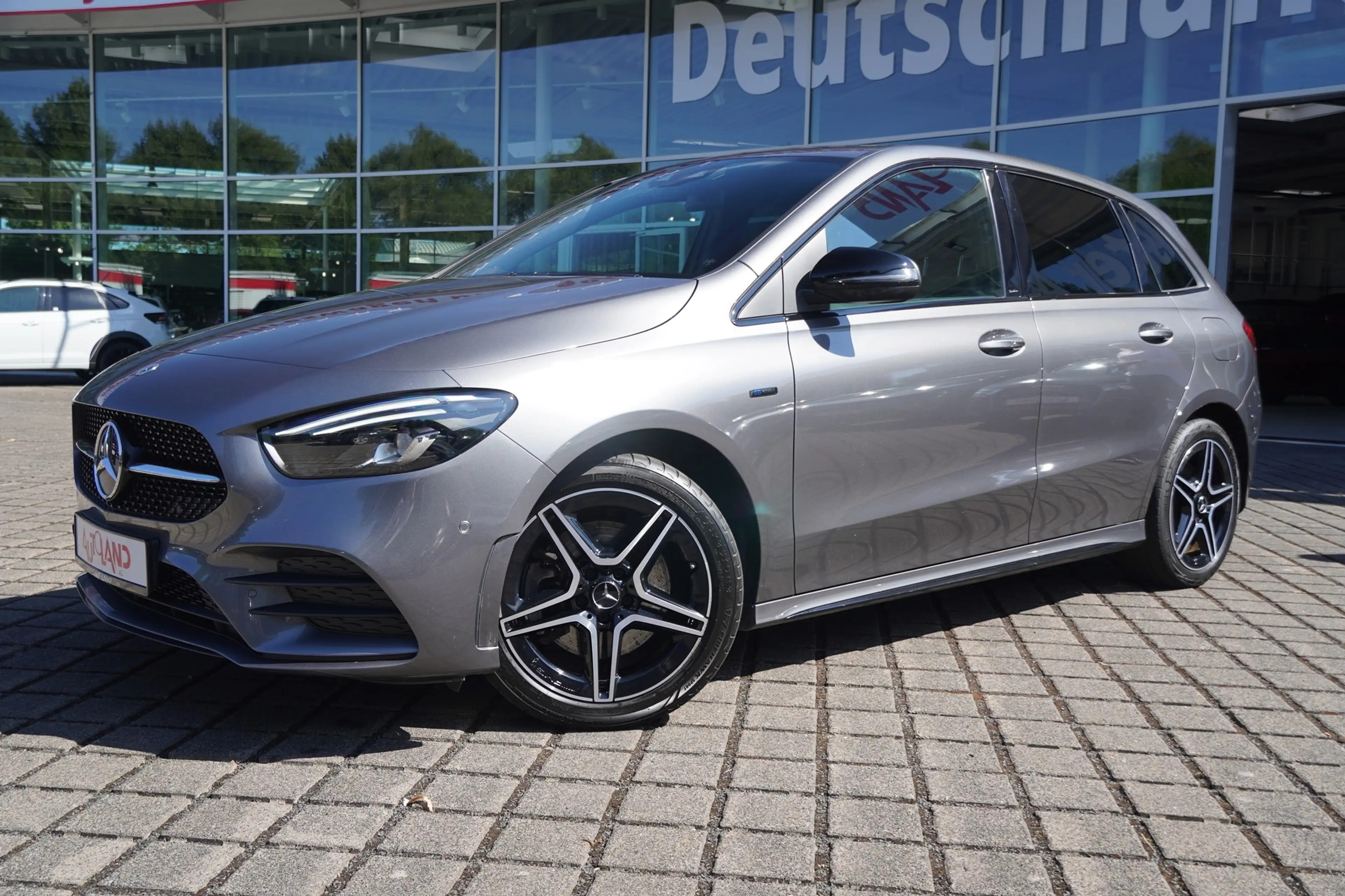 Mercedes-Benz B 250 B250 e Edition 2020 AMG Line LED Navi AHK Kamera — photo 2
