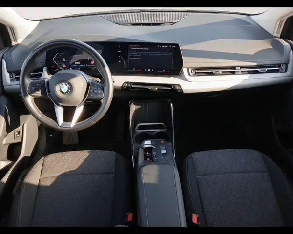 BMW 2 Series view 10