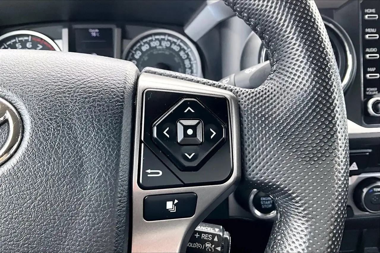 Toyota Tacoma снимка Toyota Tacoma