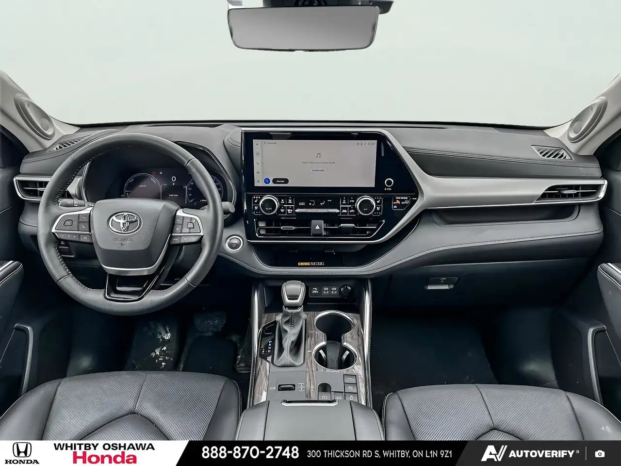 Toyota Highlander снимка Toyota Highlander