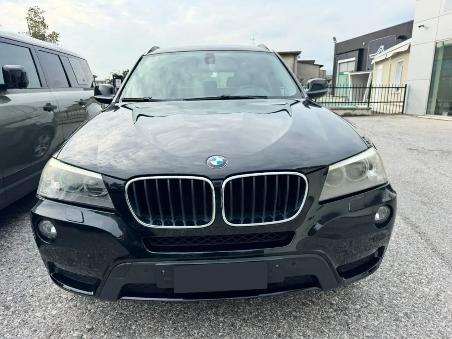 BMW X3 xDrive20d Futura Noir - 2