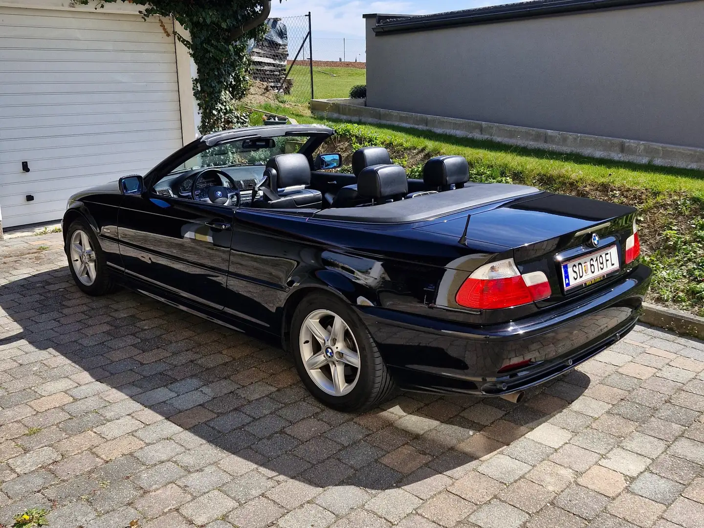 BMW 318 318Ci Cabrio Österreich-Paket Schwarz - 2