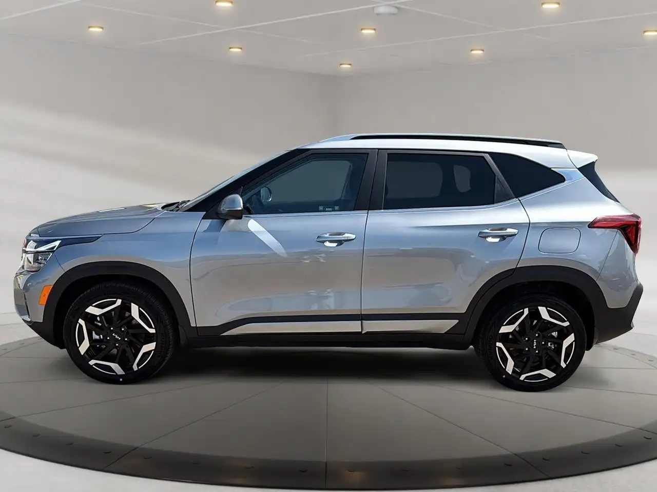 Kia Seltos снимка Kia Seltos