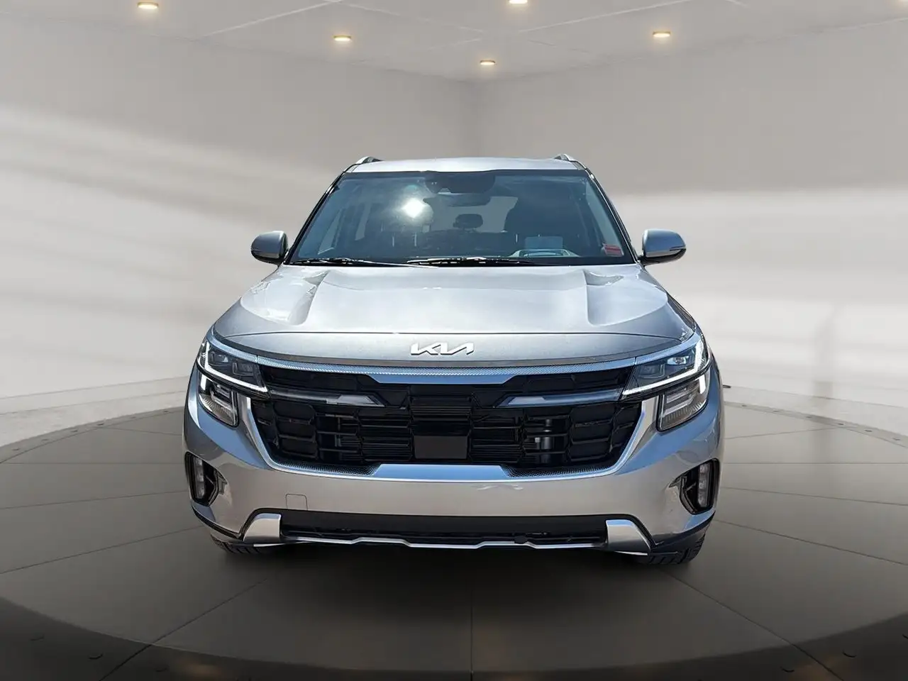 Kia Seltos снимка Kia Seltos