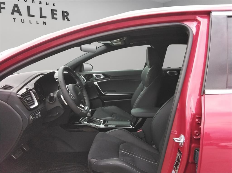 Kia ProCeed / pro_cee'd pro ceed 1,5 TGDI 48V GPF GT-Line DCT — photo 7