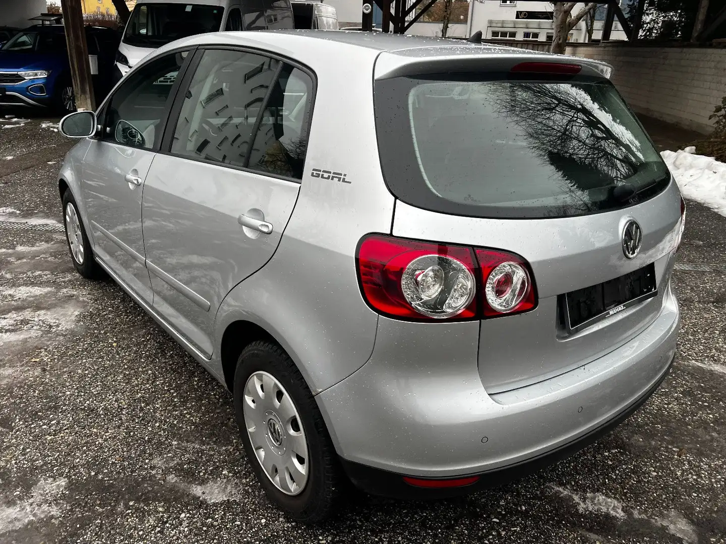 Volkswagen Golf Plus 1,6i Goal 1.Hand orig km NR TÜV fällig Silber - 2