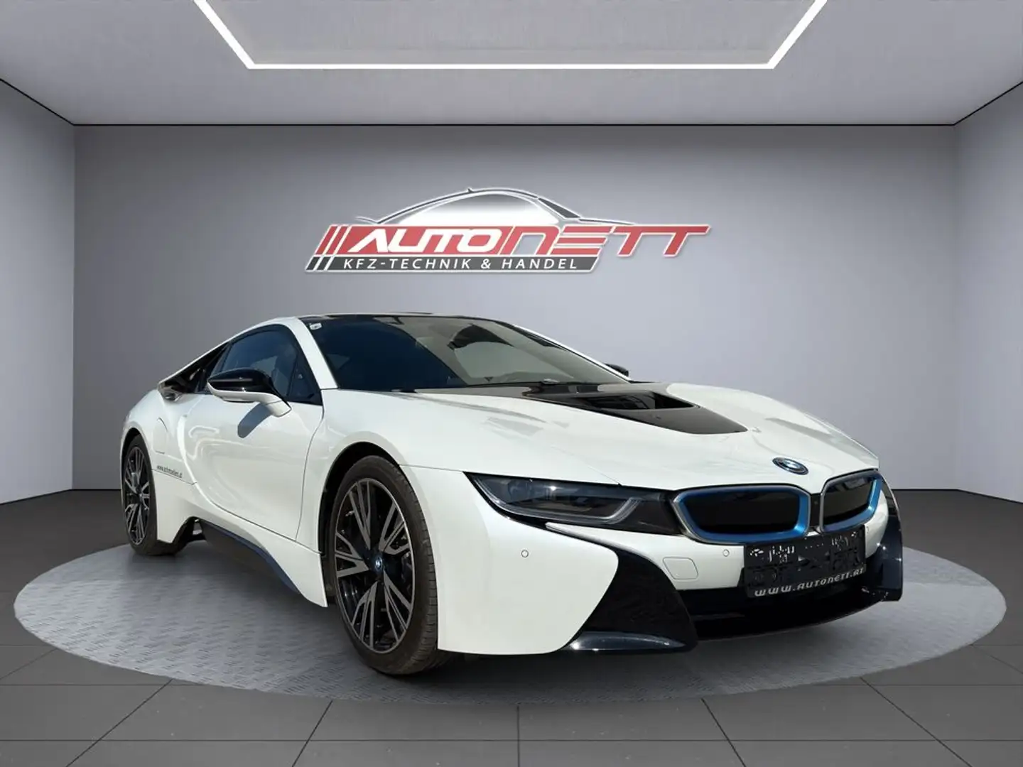 BMW i8 eDrive PHEV Basic Weiß - 1