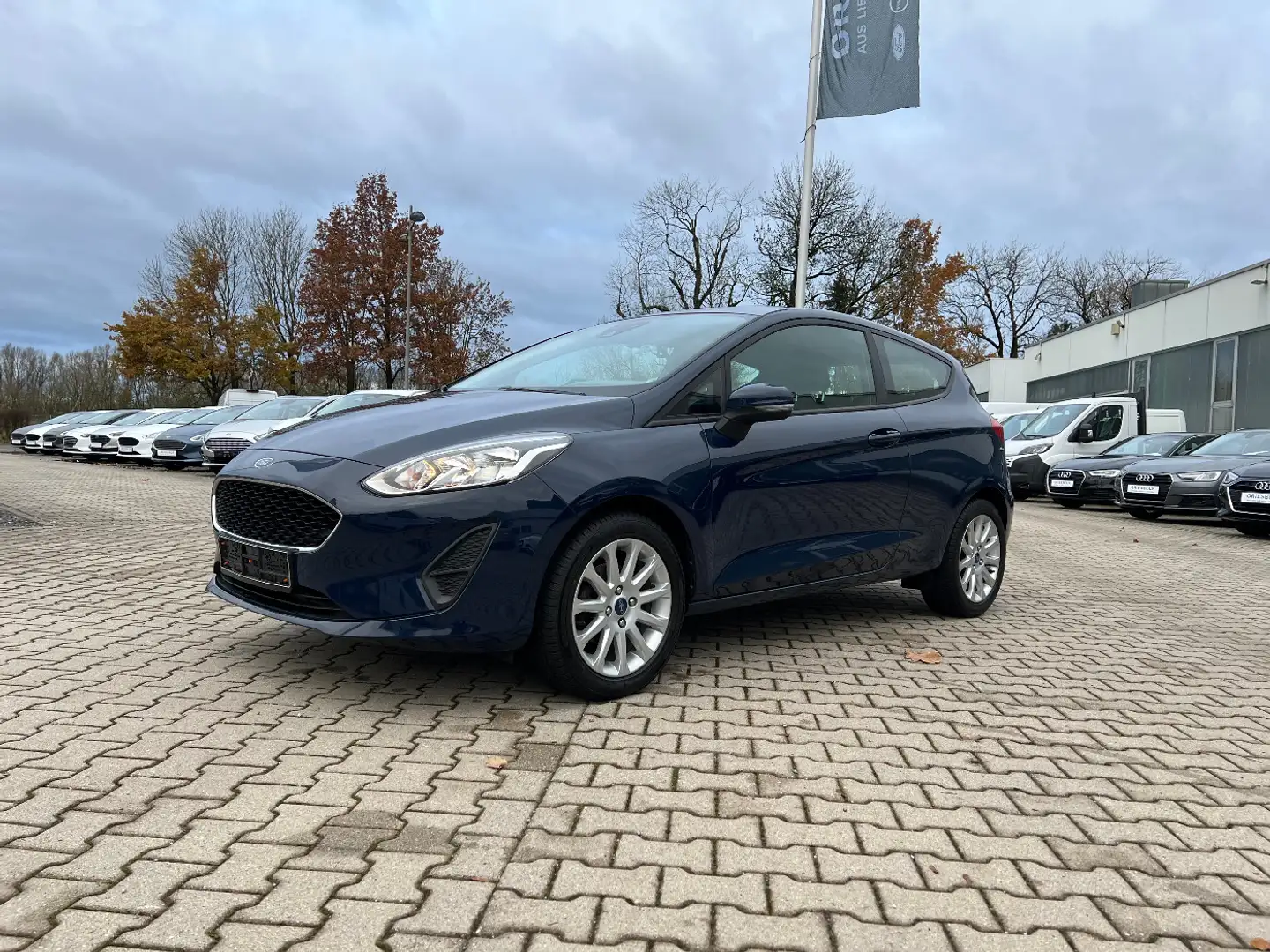 Ford Fiesta 1.1 Trend *Klima Alu ESP ZV mit Funk* Blau - 1