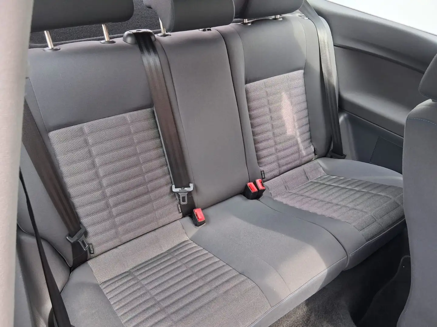 Volkswagen Polo IV Tour / TÜV NEU / GARANTIE 24 Schwarz - 2