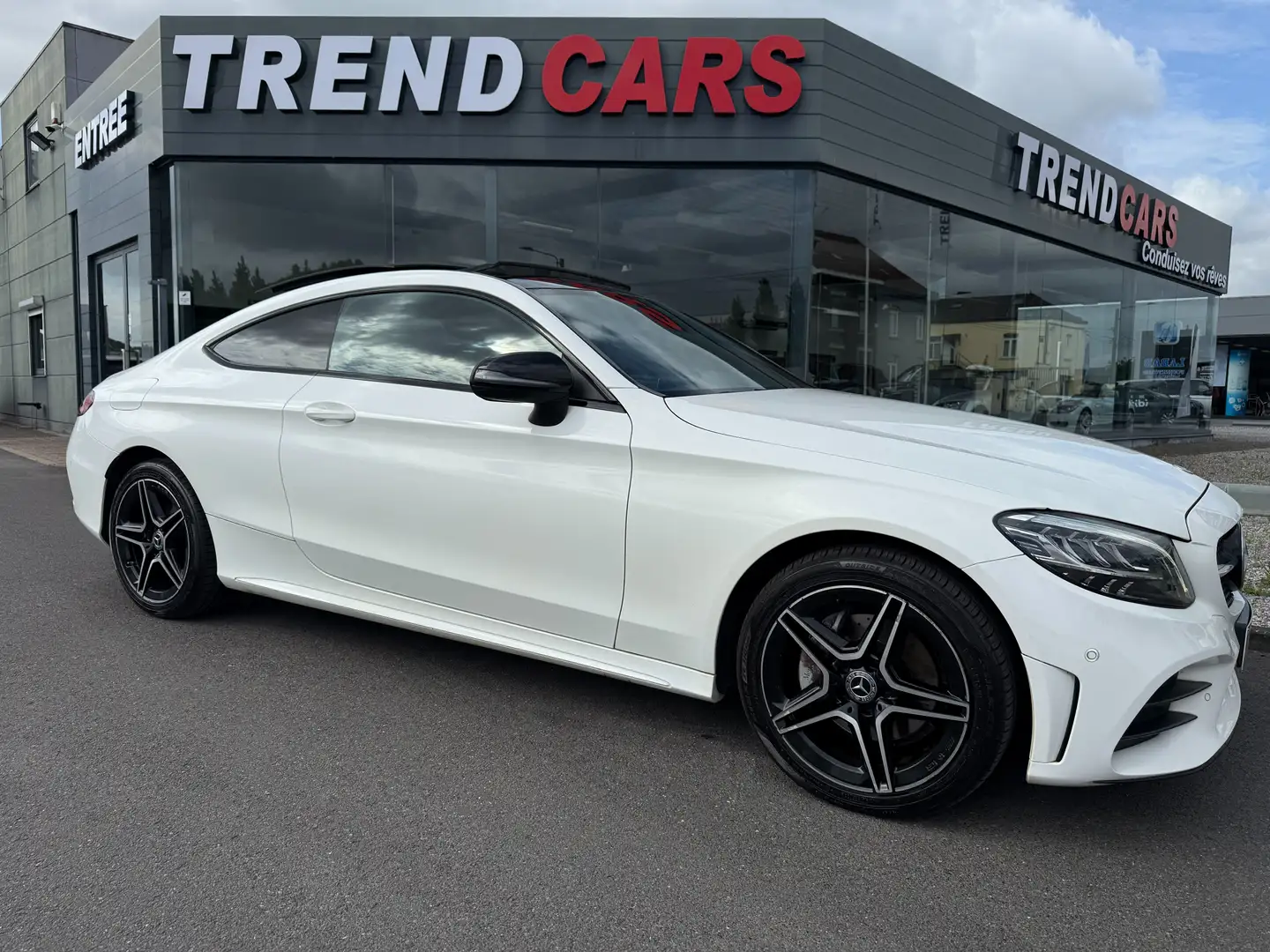 Mercedes-Benz C 180 Coupe PACK AMG PACK NIGHT TOIT PANO. CAM CARPLAY G Wit - 2