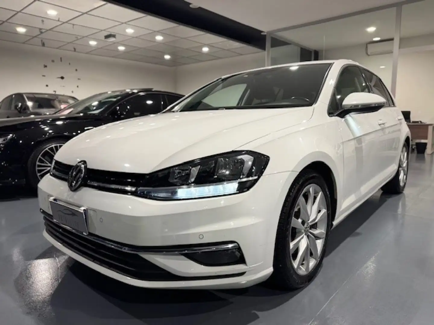 Volkswagen Golf 2.0 TDI 150CV HIGHLINE 5p. Bianco - 1