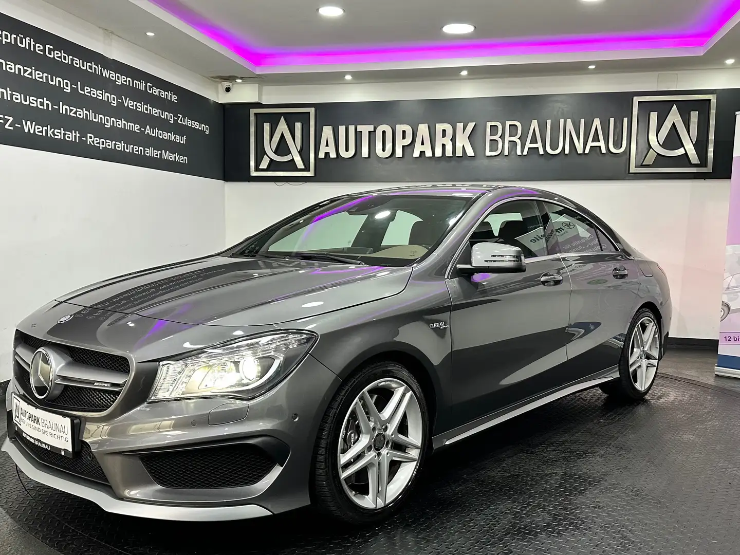 Mercedes-Benz CLA 45 AMG 4Matic Aut. *ACC*XENON*DISTRONIC* Grau - 2