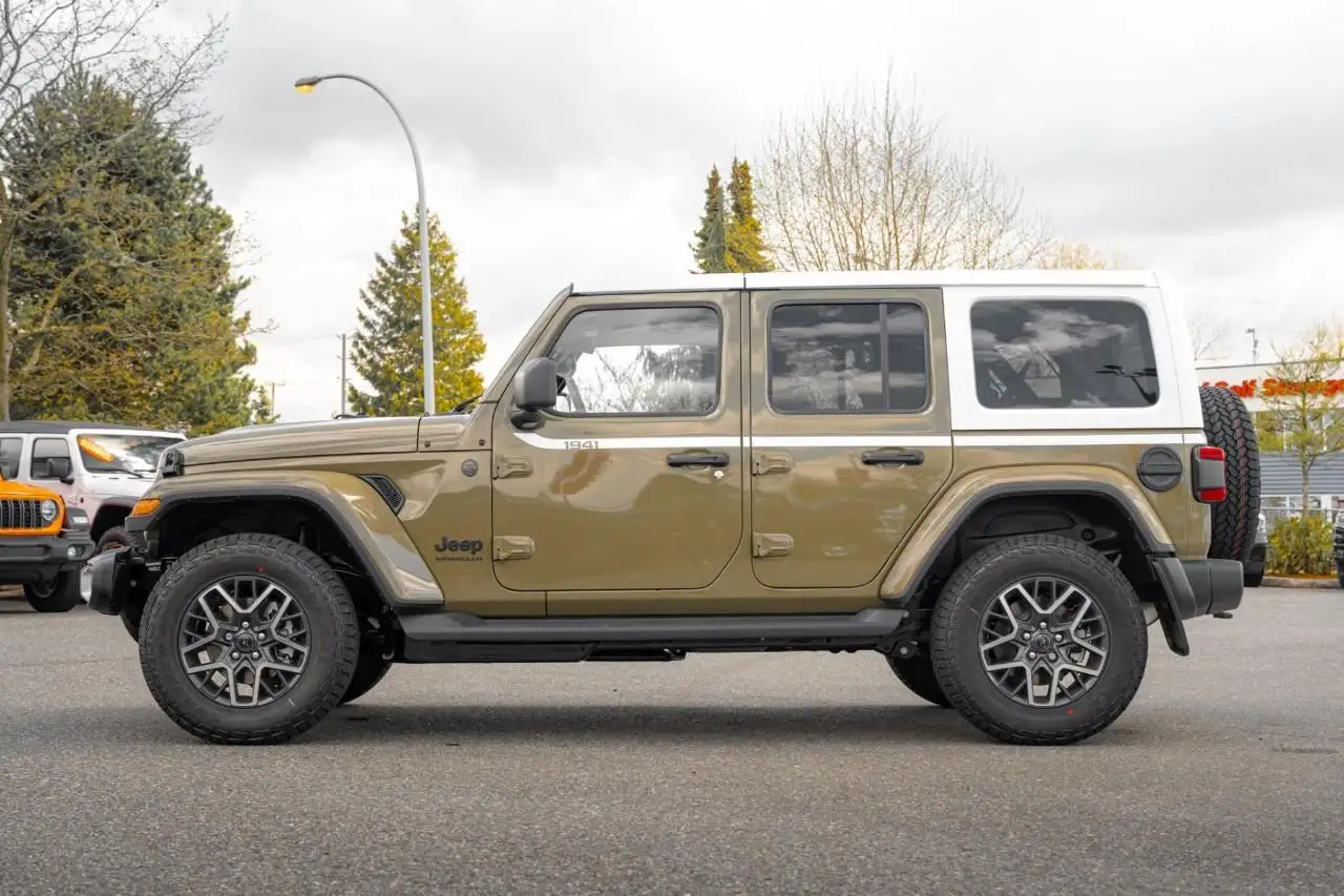 Jeep Wrangler снимка Jeep Wrangler