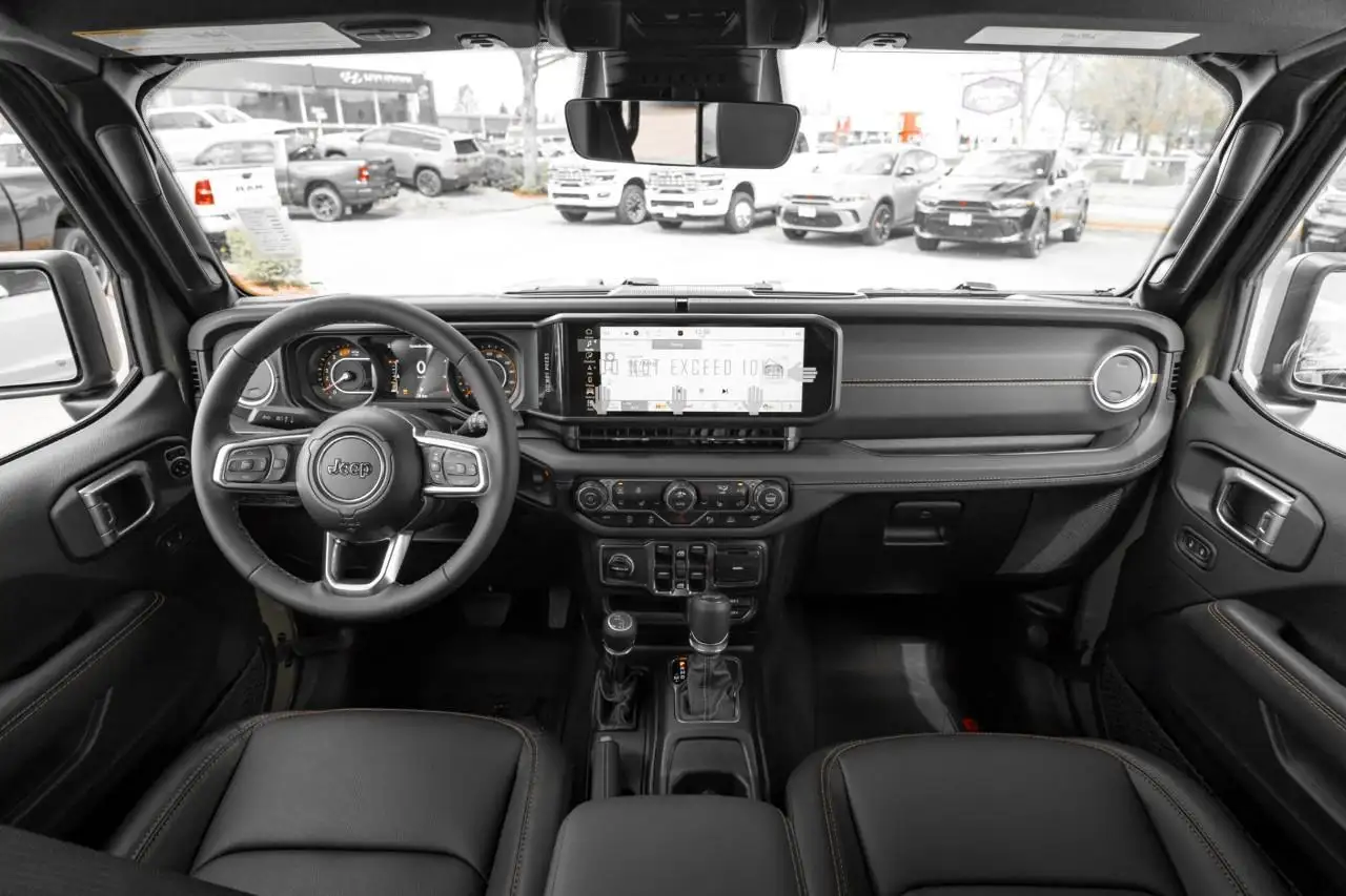 Jeep Wrangler снимка Jeep Wrangler