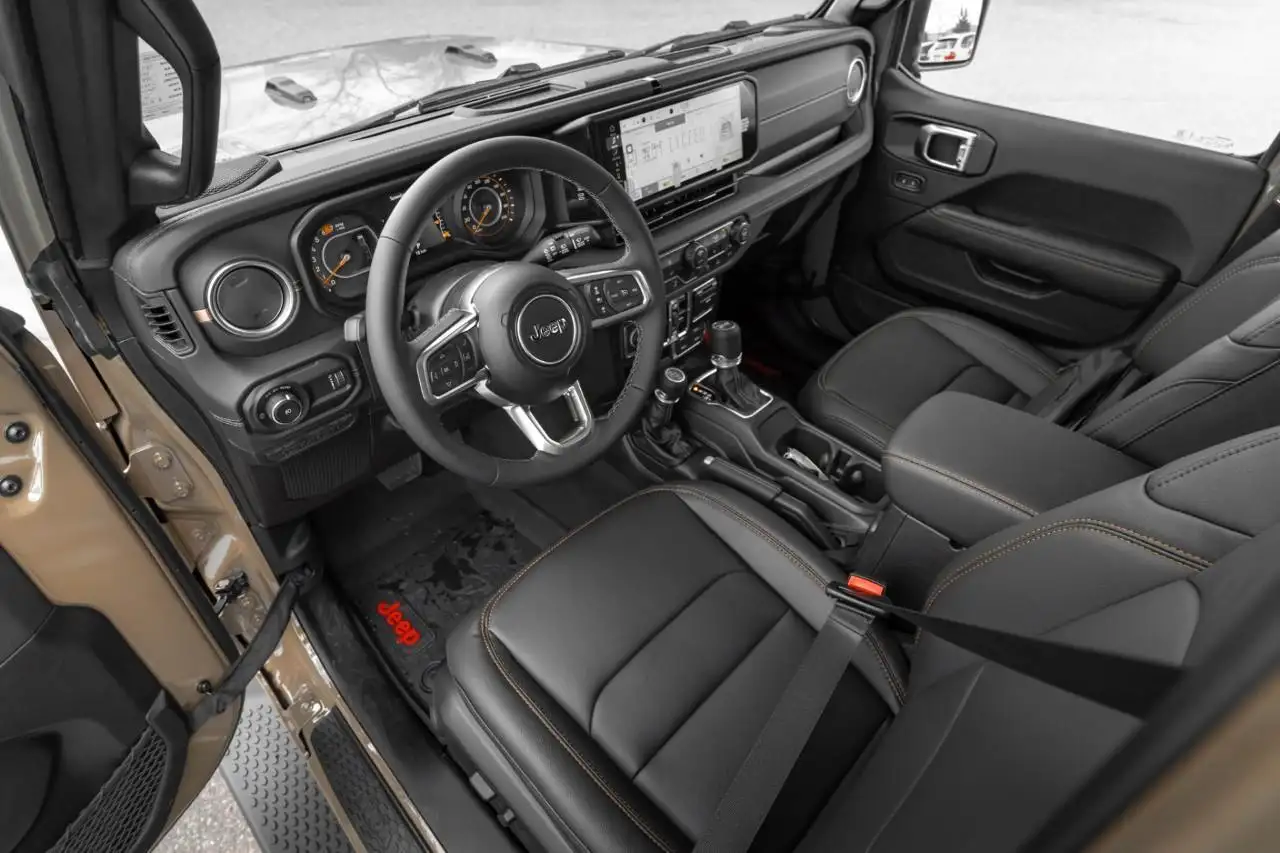 Jeep Wrangler снимка Jeep Wrangler