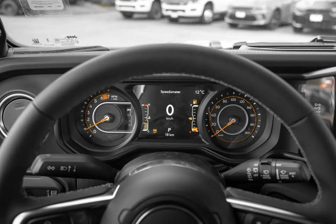 Jeep Wrangler снимка Jeep Wrangler