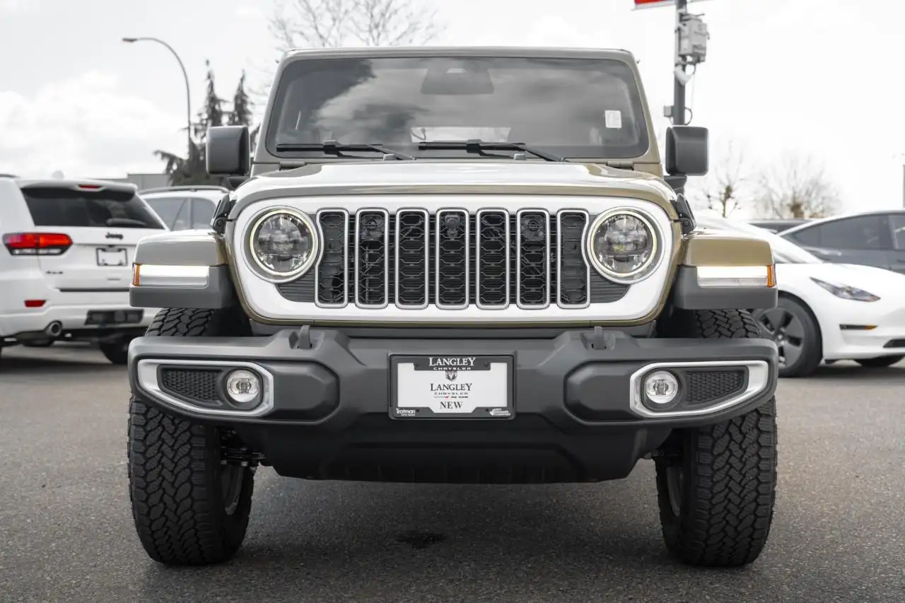 Jeep Wrangler снимка Jeep Wrangler