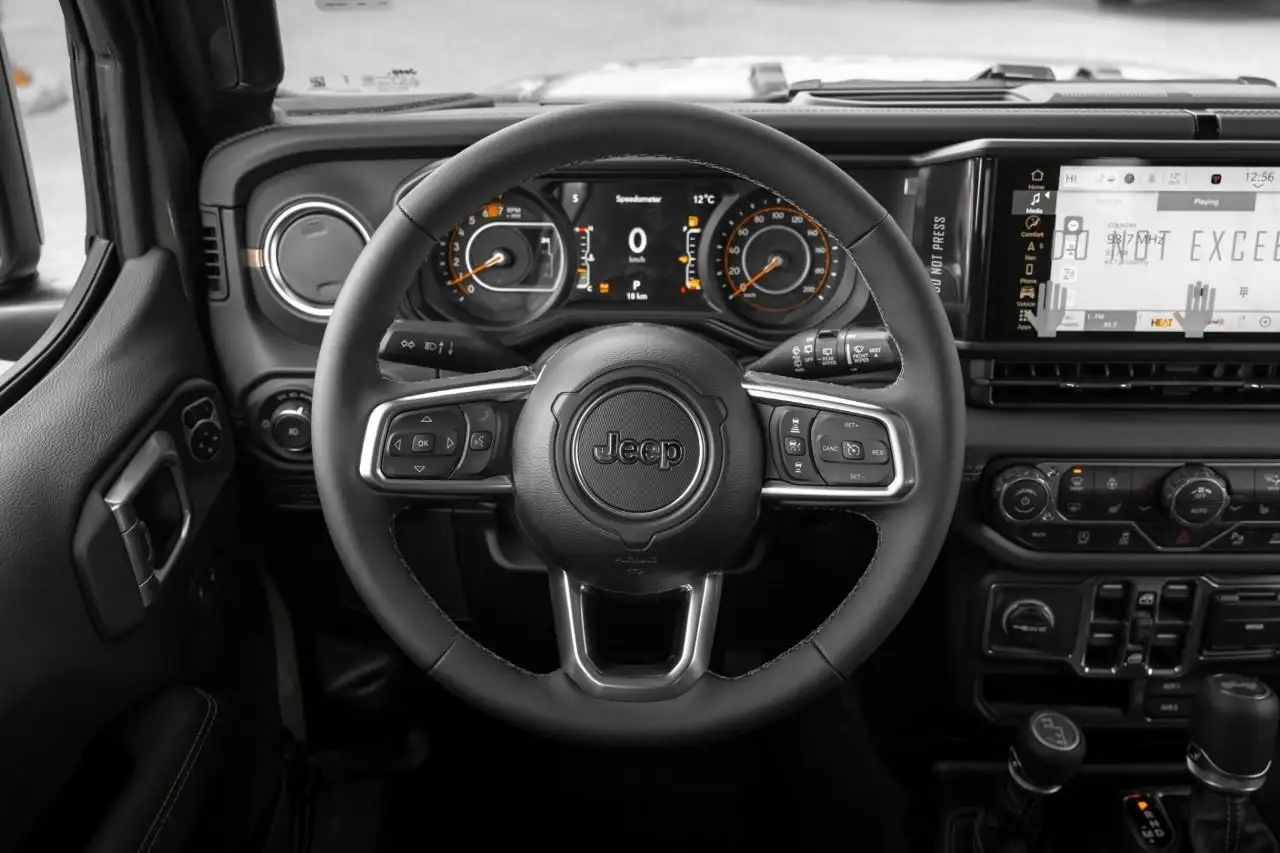 Jeep Wrangler снимка Jeep Wrangler