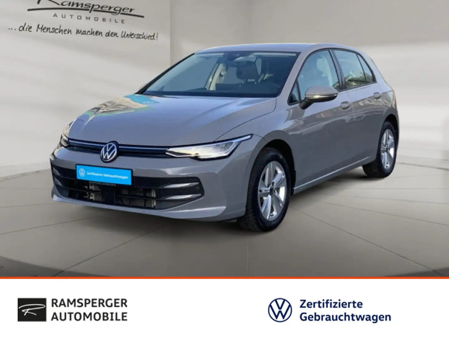 Volkswagen Golf VIII 1.5 TSI Life AHK ACC LED APP Kamera PD Grau - 1