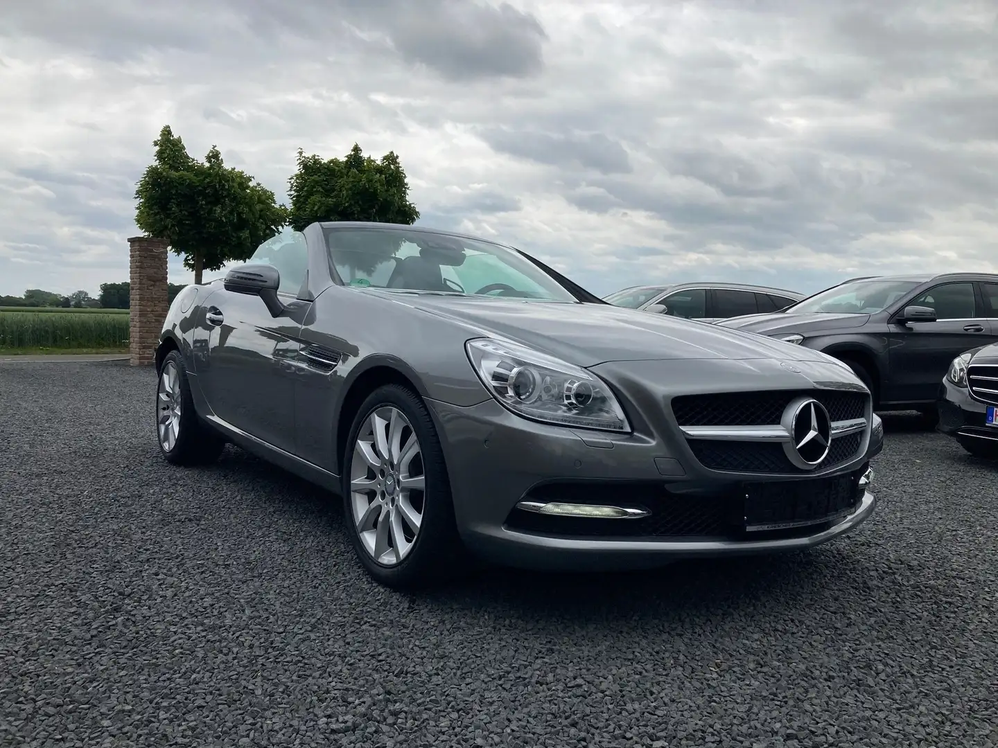 Mercedes-Benz SLK 350 V6 Automatik // Navi // Panorama // Ambiente // Gris - 2