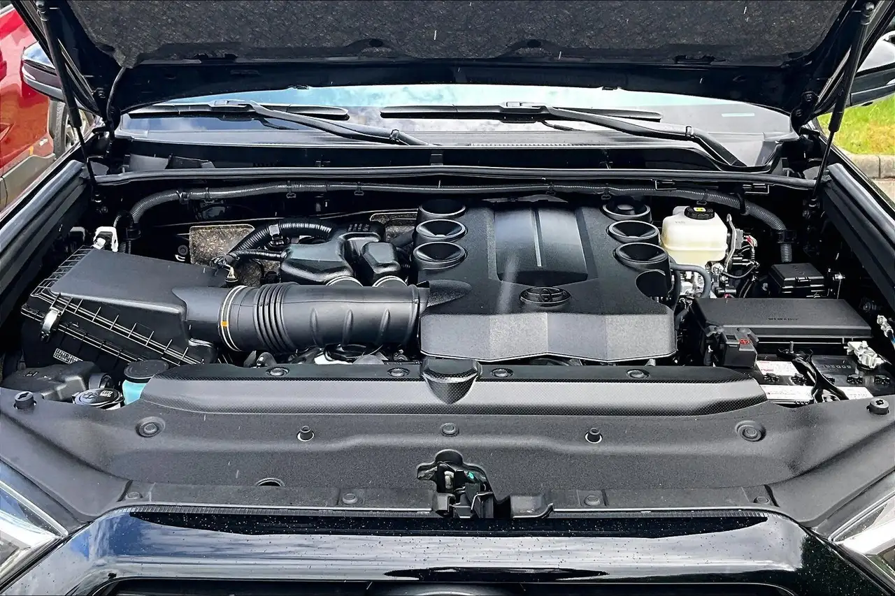 Toyota 4-Runner снимка Toyota 4-Runner