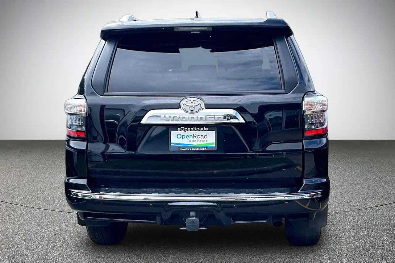 Toyota 4-Runner снимка Toyota 4-Runner