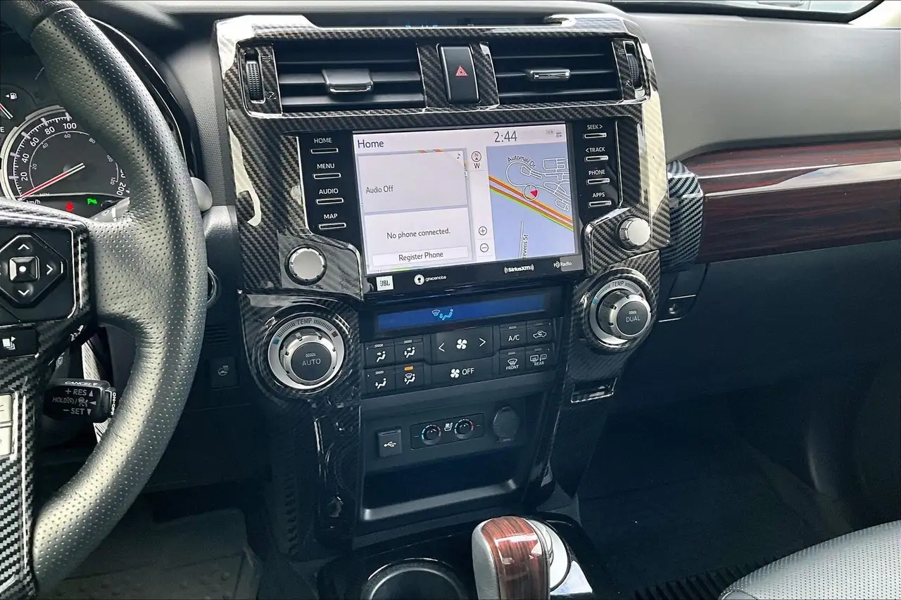 Toyota 4-Runner снимка Toyota 4-Runner