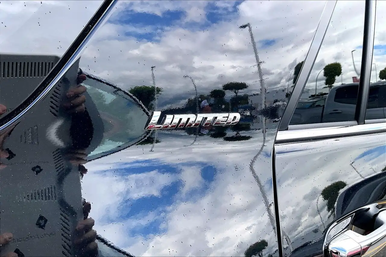 Toyota 4-Runner снимка Toyota 4-Runner