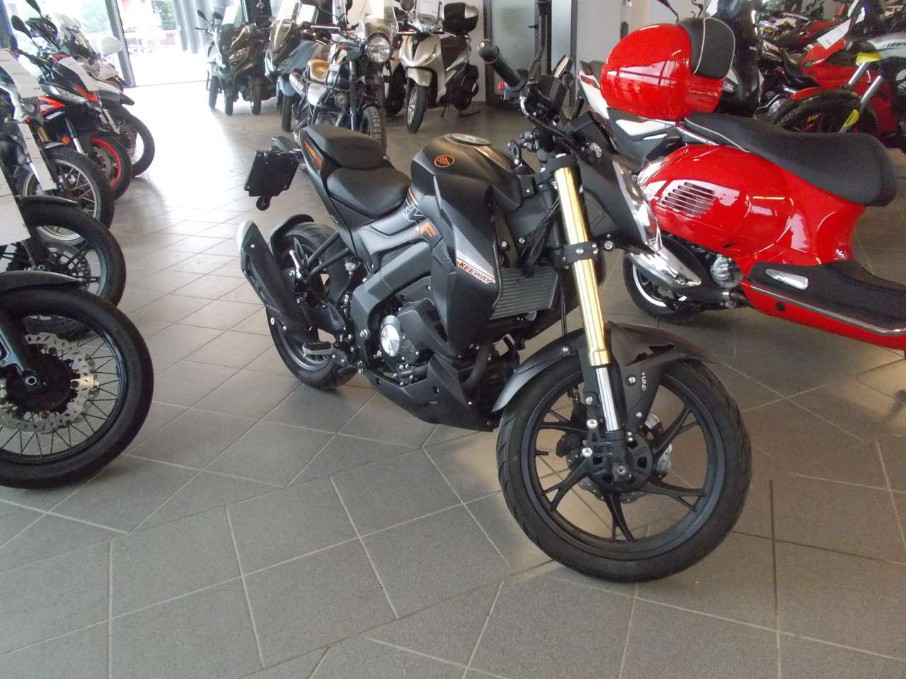 Keeway RKF 125