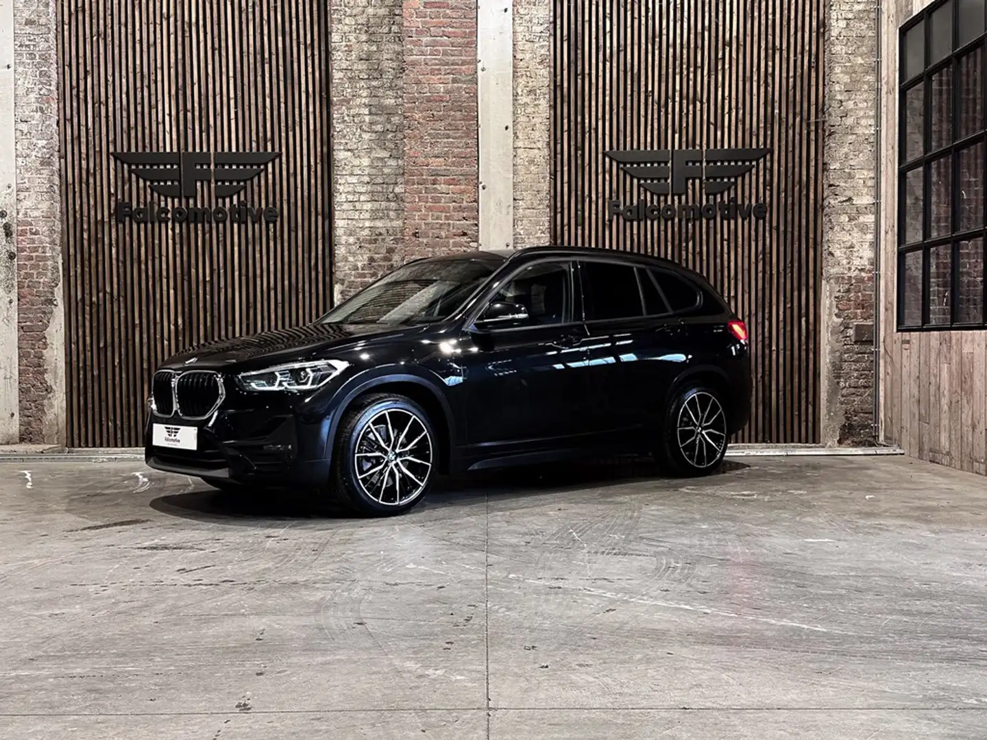 BMW X1 xDrive25e*PHEV*HUD*DAB*ZETELVERW.*LED* Black - 2
