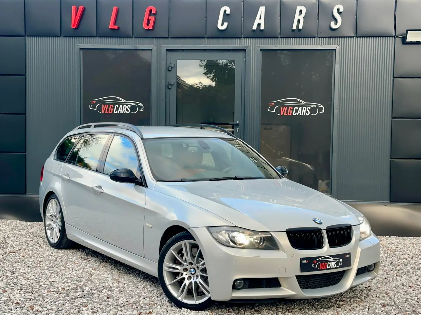 BMW 335 Touring 335iA Pack M\ Individual ! 1ere Main / Grijs - 1
