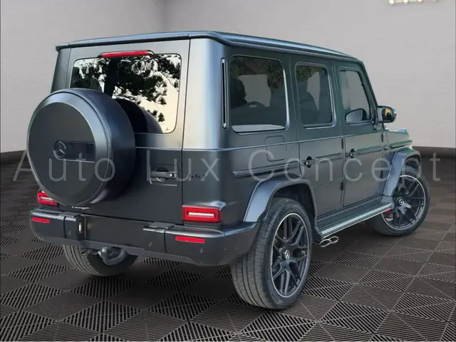 Mercedes-Benz G 63 Amg view 3