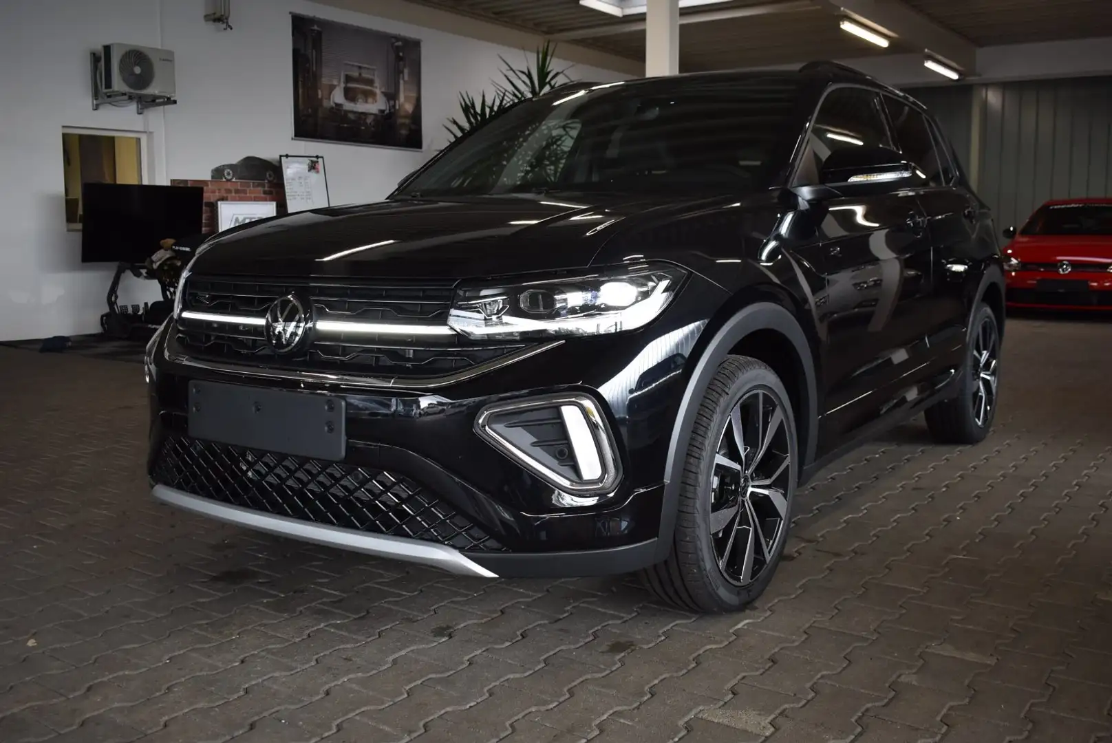 Volkswagen T-Cross 1.5 TSI DSG R-Line Navi APP IQ Light Schwarz - 1