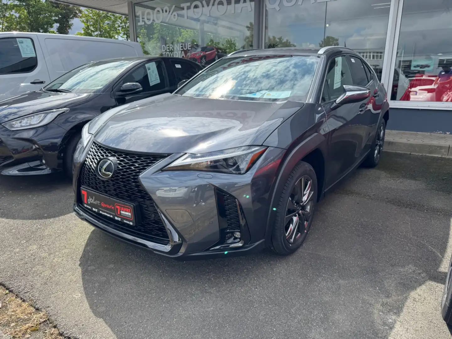 Lexus UX 300e UX 300h F Sport Design Klimaaut., ACC,SpurH, LM Gri - 2